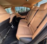 Lexus ES - фото 17