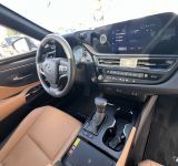 Lexus ES - фото 32