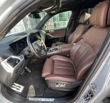 BMW X7 40D - фото 13