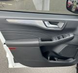 Ford Kuga - фото 17