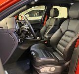 Porsche Macan T (MY24) - фото 17
