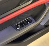 Porsche Taycan 4S - фото 32