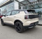 Volvo EX30CC Ultra - фото 6