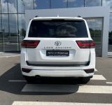 Toyota Land Cruiser 300 - фото 3
