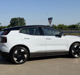 Volvo EX30 Plus Twin AWD - фото 7
