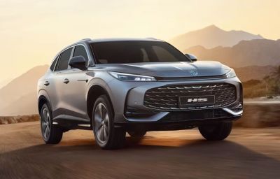 MG HS 2025 проти минулого покоління: які зміни в дизайні та технологіях?