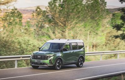 Оновлений Ford TOURNEO Courier
