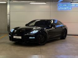 Porsche Panamera GTS, 2025