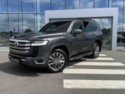 Toyota Land Cruiser 300, 2023