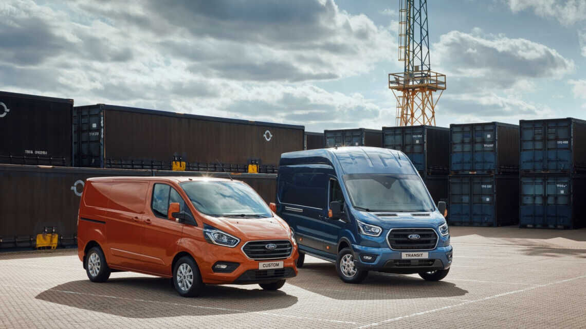 Фото вантажних Ford Transit